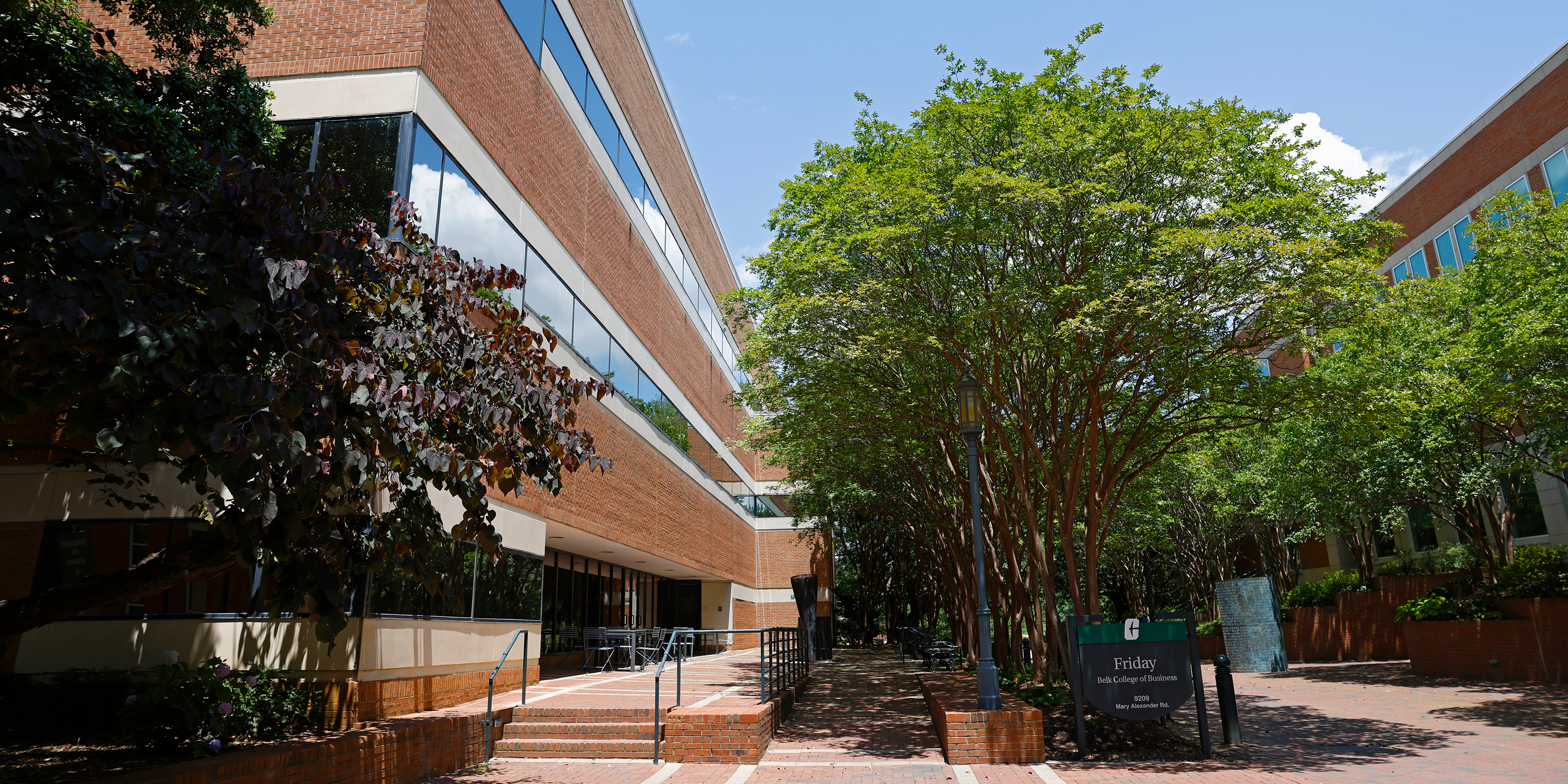 UNC Charlotte Belk College of Business Friday building